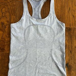 Lululemon Swiftly Tank in Lavender-Grey color, Size 8